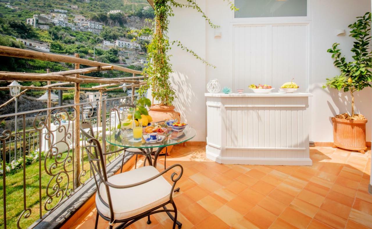 Villa Viviani Amalfi Exterior photo